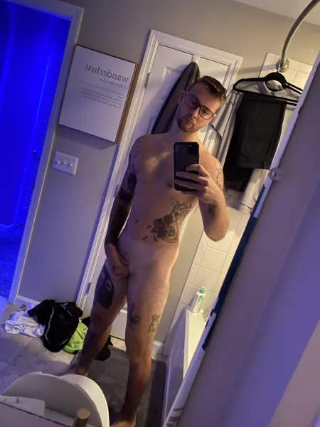 Anyone up? 😆🙃 by g-squeazyyy