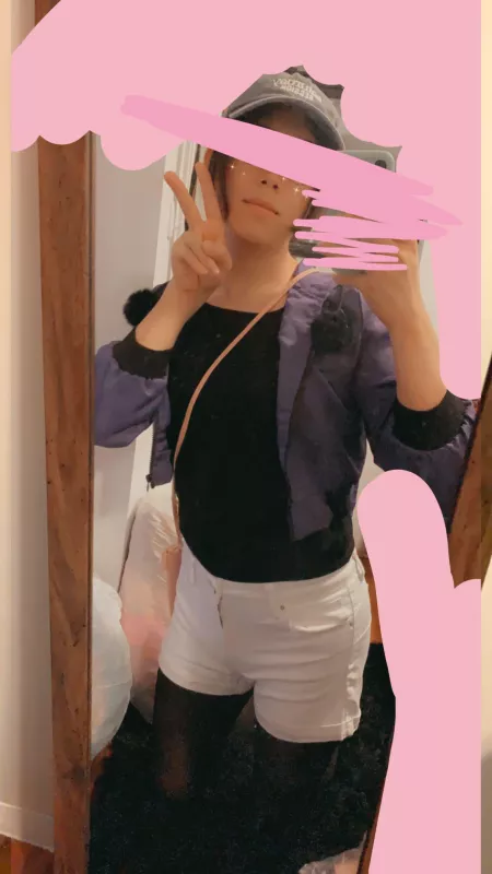 Anyone wana hang out with me at the park? :3 by _sissymisty_