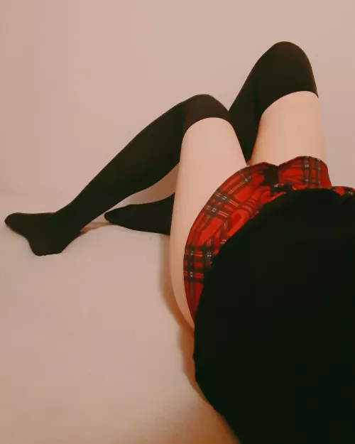 Anyone wanna cuddle~ by Nanika314