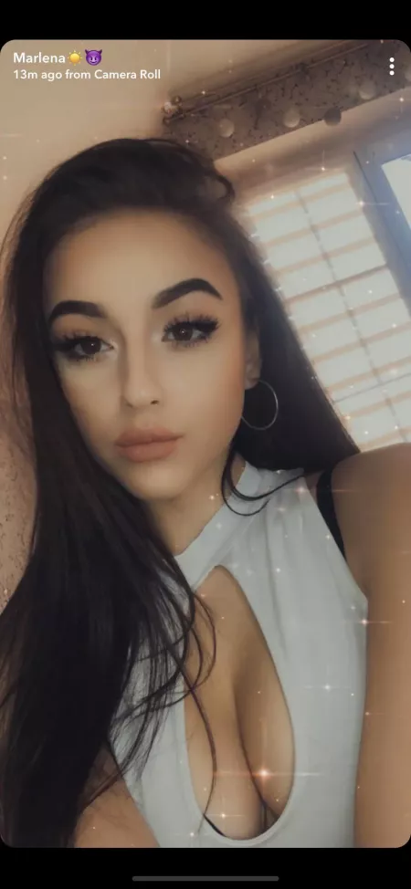 Anyone wanna cum tribute her? by francesco-tomas