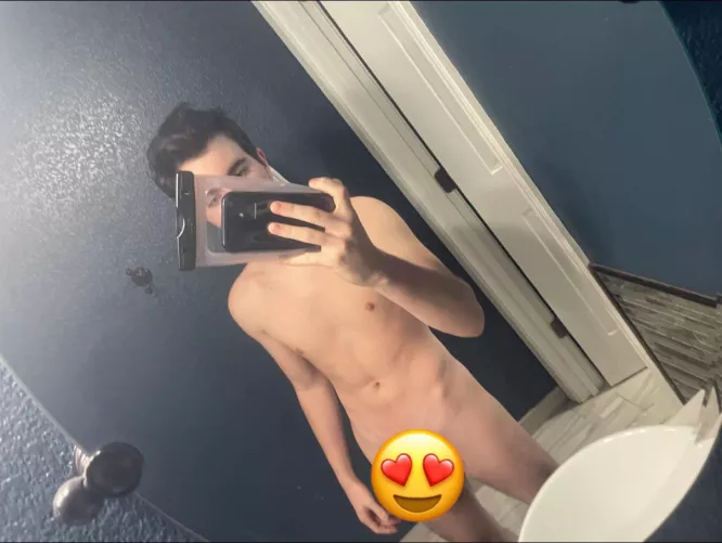 Anyone wanna game with me? by Fine_Honeydew_9760