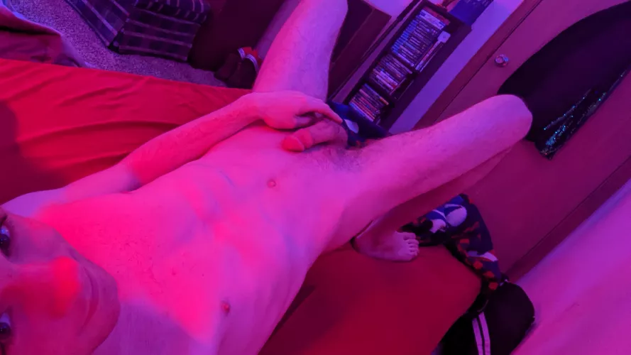 Anyone wanna get in between my legs and fuck me till they cum in me? 😜😩 by Acrobatic_Ad_5243