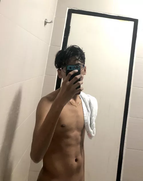 Anyone wanna have some fun?😉 by Kay_Vampzzz26