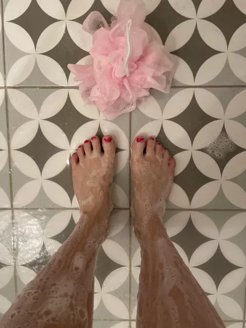 Anyone wanna help me wash my feet? 💦😏 by LittleFootsieJen