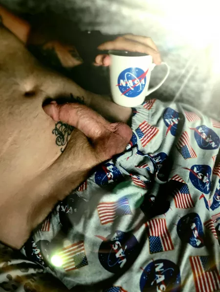 Anyone wanna invade my space? by HaydenJac