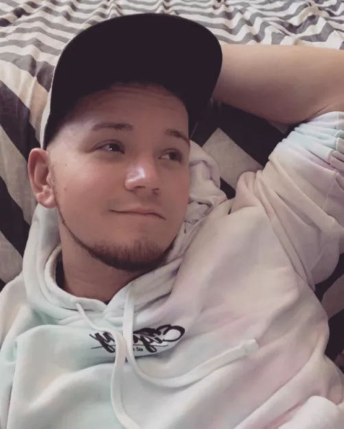 Anyone wanna play Dead by Daylight? by Musiccraved