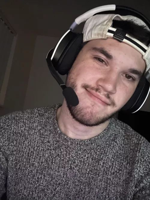 Anyone wanna play games? ☺️ by TTVBrekky