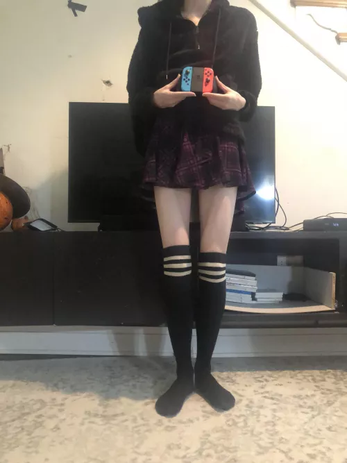 Anyone wanna play wit me 🥺 by QuakerOatsFemBoy