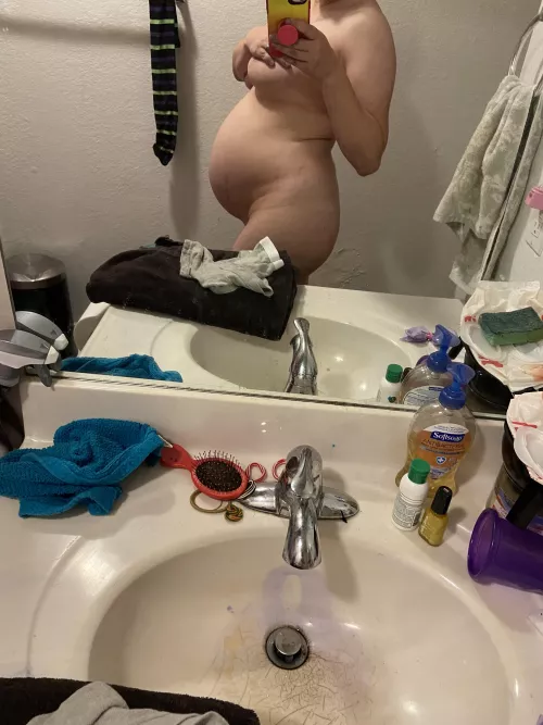 Anyone wanna put lotion on me? by openthispitupnow