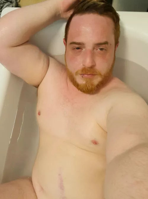 Anyone wanna scrub my back by bearsprout