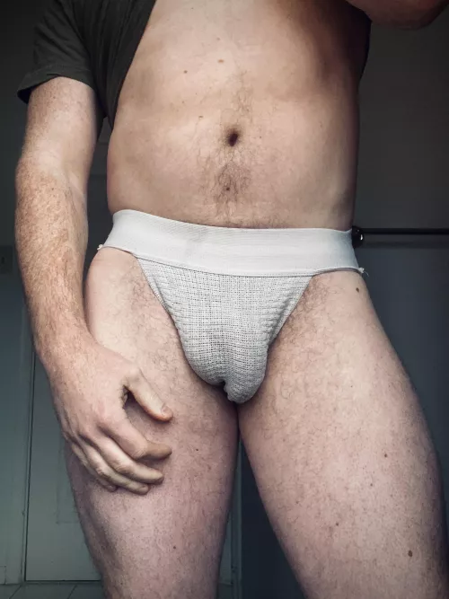 Anyone wanna sniff this bulge and watch it grow? by thickguy789