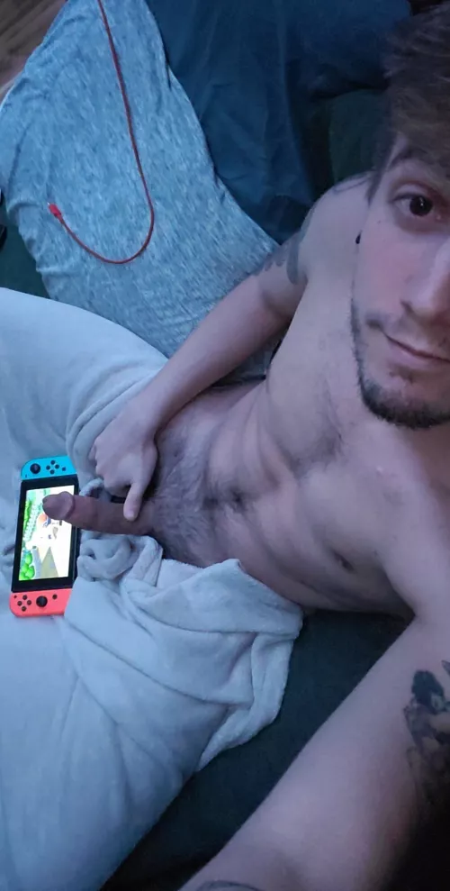 Anyone wanna suck me off while I catch some Pokemon? by FoxRoutine