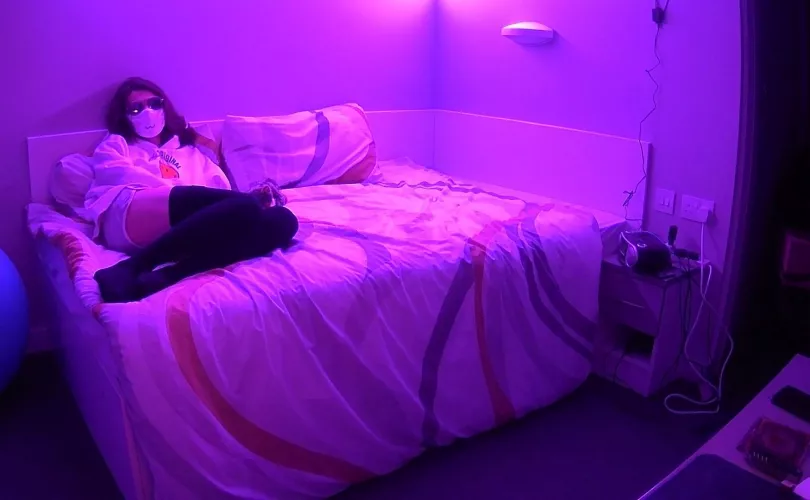 Anyone wanna to cuddle in bed and watch a movie? by Kieko_1