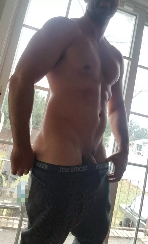 Anyone wanna warm me up 😈 by Buffbagwell32