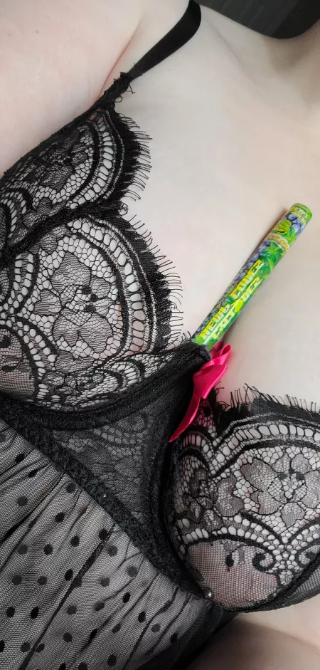 Anyone want a blueberry cone? One condition: you can't use your hands to get it (f) by bombblonde98