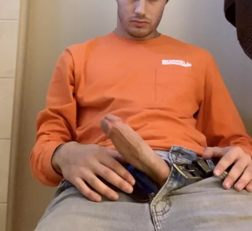 Anyone want a good gaping? by UpsetCryptographer30