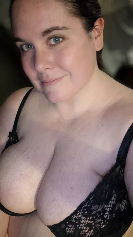 Anyone want to come over and help me with the laundry? 😜 by love_mountains10