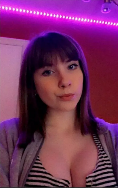 Anyone want to cum tribute my crush by LalisaManobanIsSexy