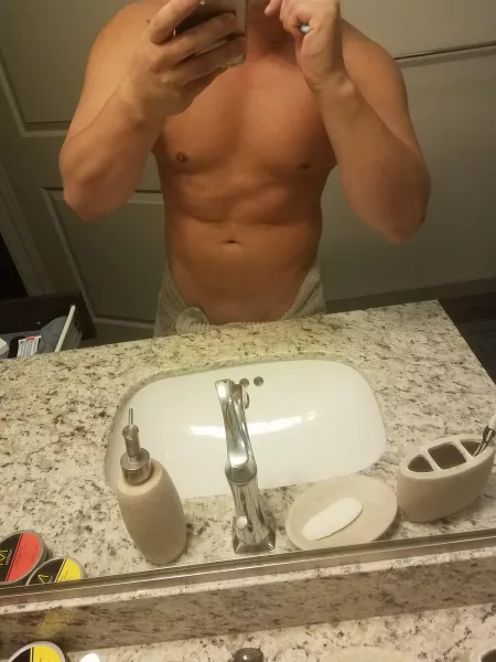 Anyone want to get on their knees while I brush my teeth? by mushroom_cap_ton