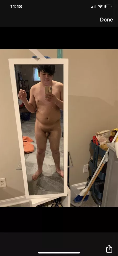 Anyone want to help me get off by feeding me and making feel huge by BabyPigletGainer