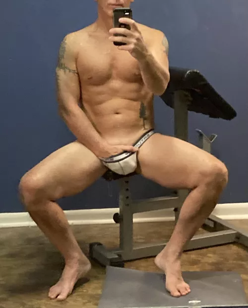 Anyone want to lend me a hand? by Ballerbrief27