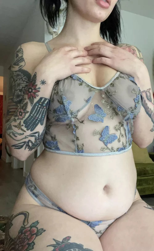 Anyone want to sponsor a stuffing for today? Will make a personal video ❤️ by Chubbybunnyevie