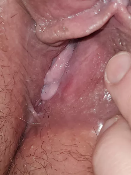 Anyone want to stretch me out? I just love close up pictures of my pussy! by breedmecouple69