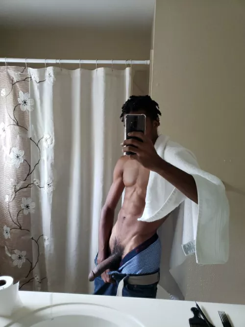 Anyone wants a ride?? 😛 by Turbulent_Ad4849