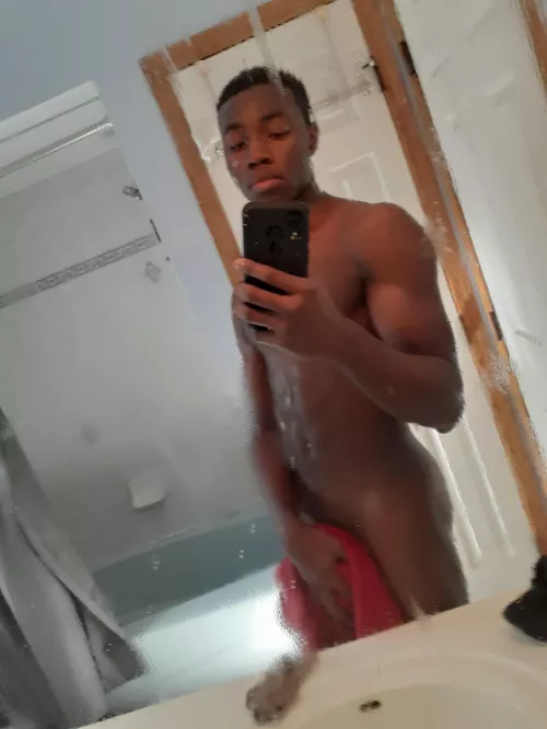 Anyone wants to help me dry off 😏 by Massive-Snow-8524