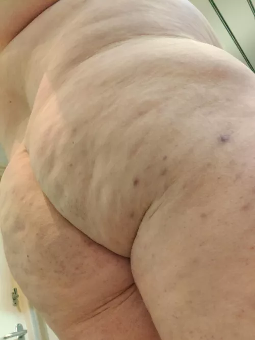 Anyone willing to give me a cream filling? by InformationThis3601