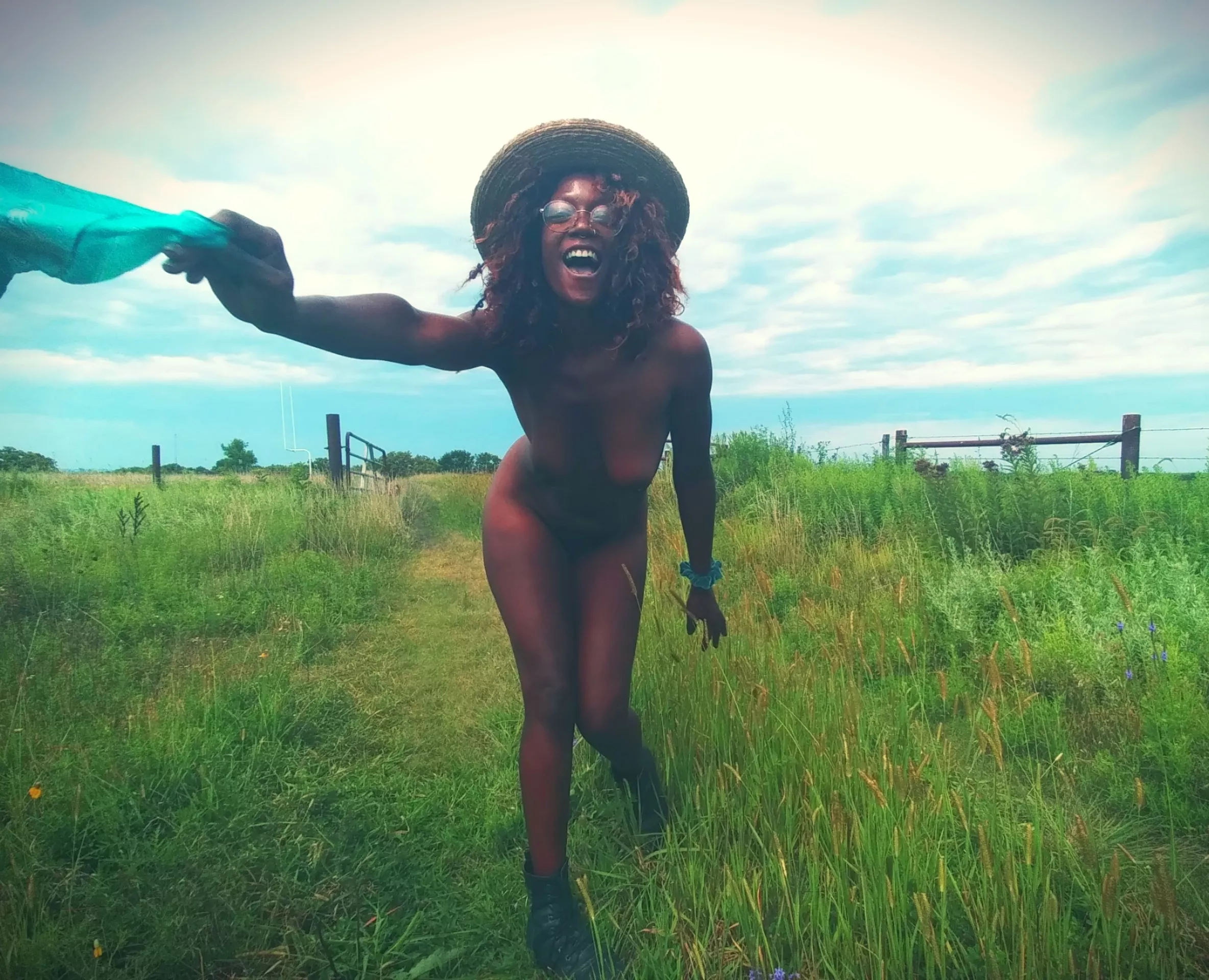 Anywhere the wind blows... posted by ElleVitLaVie