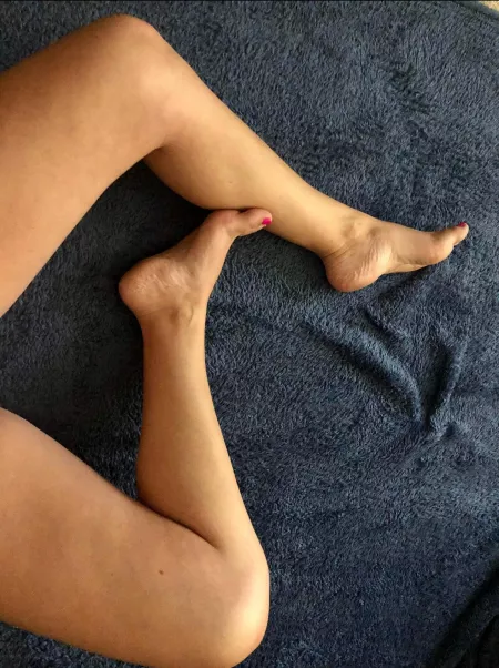 Arched soles by cutiefeets2021