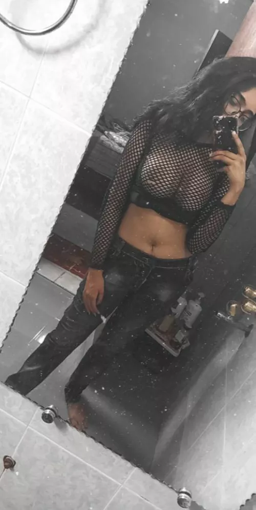 Are fishnets good? by thecookiemonsterv2