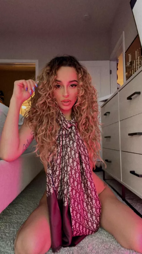 Are Latinas allowed here? by DulcedeCat