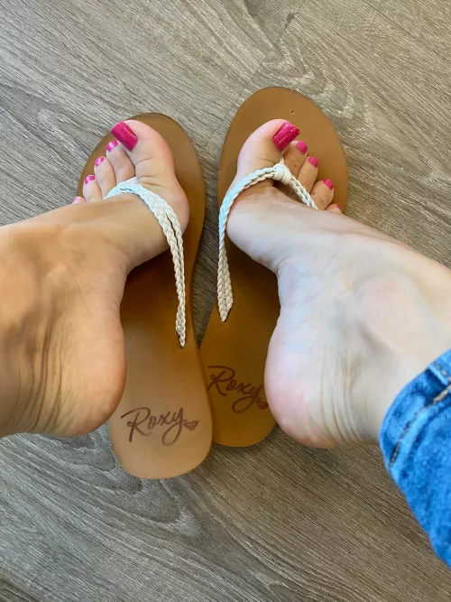 Are my arches high enough 🤔 by SAQueenfeet