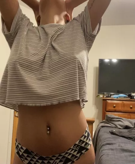 Are my contrasting patterns distracting you? by FreakySlim