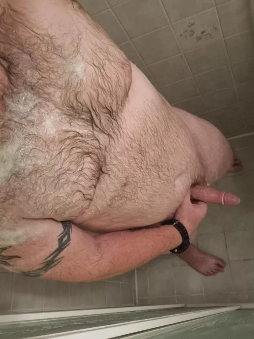 Are shower pics acceptable here? by Whobacca