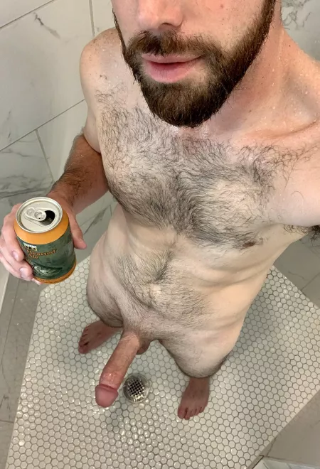 Are shower pics still a thing? I know shower beers are! 🍻 by BoredD4D