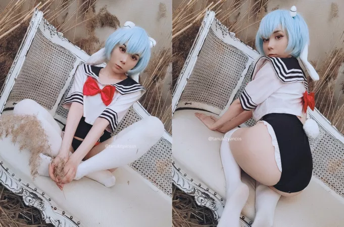 Are the bunnies cute in the front or the back? by tanuki_tyan