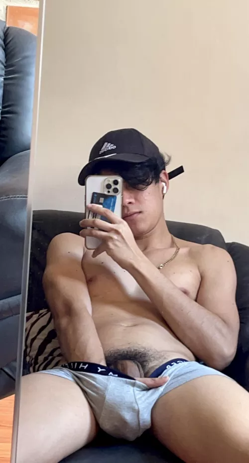 Are u into pubes? by Leossxs