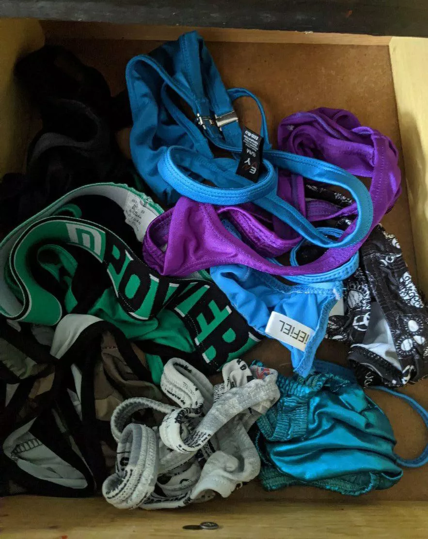 Are you alone at home and bored? You got access to your moms/wife/gfs panties and bras and her sex toys. You want to do as I say and get cucked? posted by Theblackmamba2424