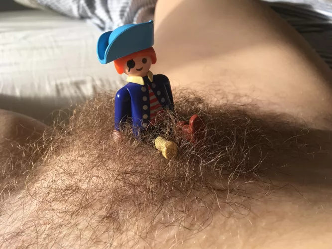 Are you enjoying hanging out in my bush? by Kinkyemma00