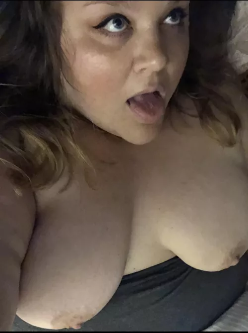 Are you gonna make me beg? by tummythicc