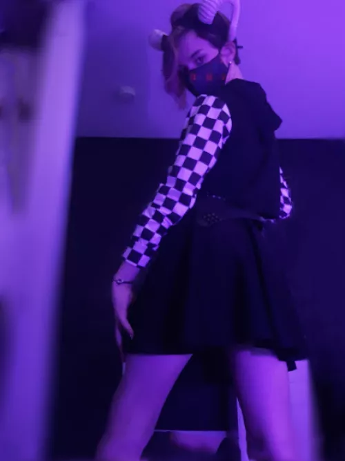 Are you trying to peek ?! 😳 by sluttiestkitten