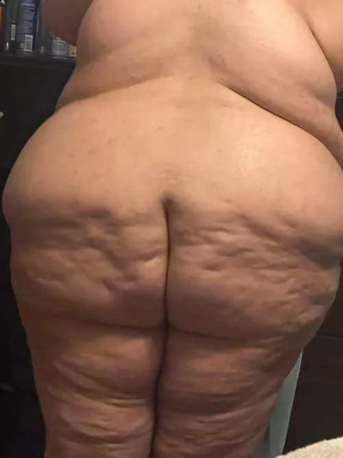 Aren’t my dimples cute? by bigbootycalibeauty