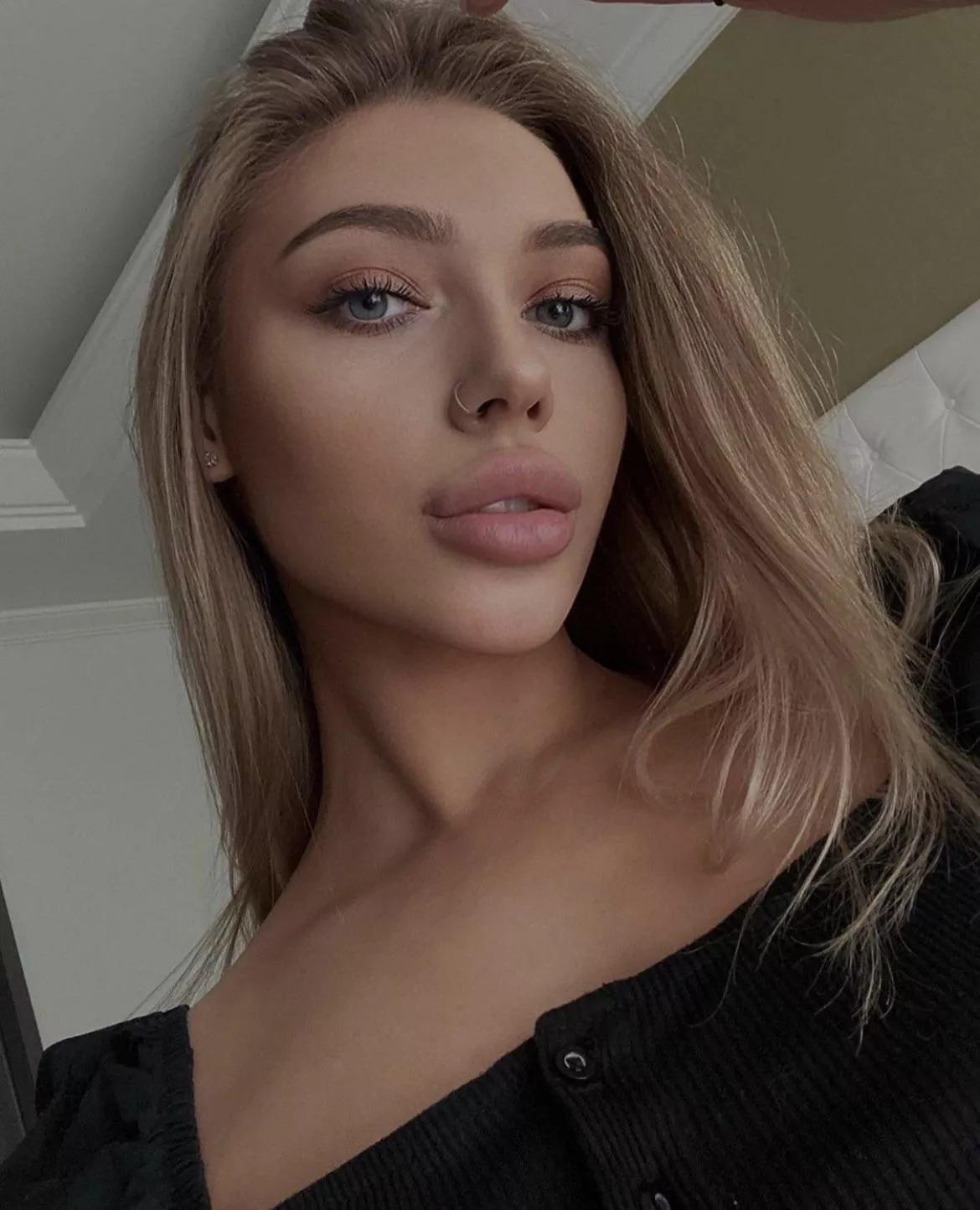 Ari posted by Money666666