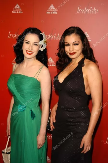 Aria and Dita von tesse. by [deleted]