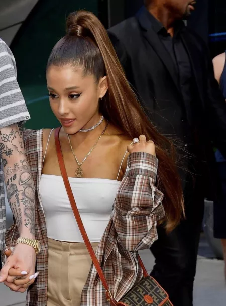 Ariana 🤤🤤🤤 by AriWRLD