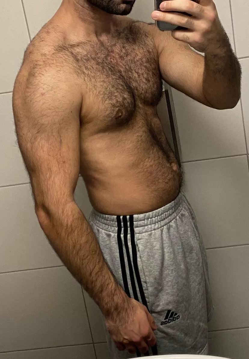 Arm posted by lekalek