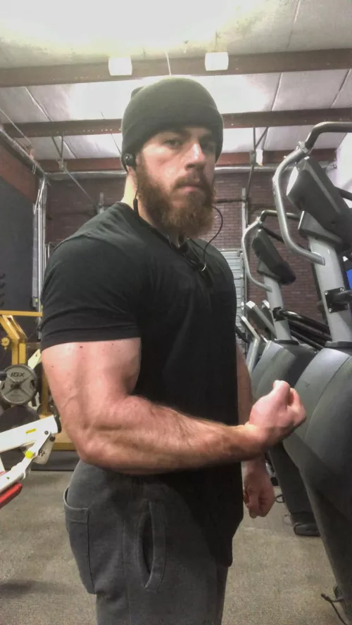 Arm porn! by djtdjt1392